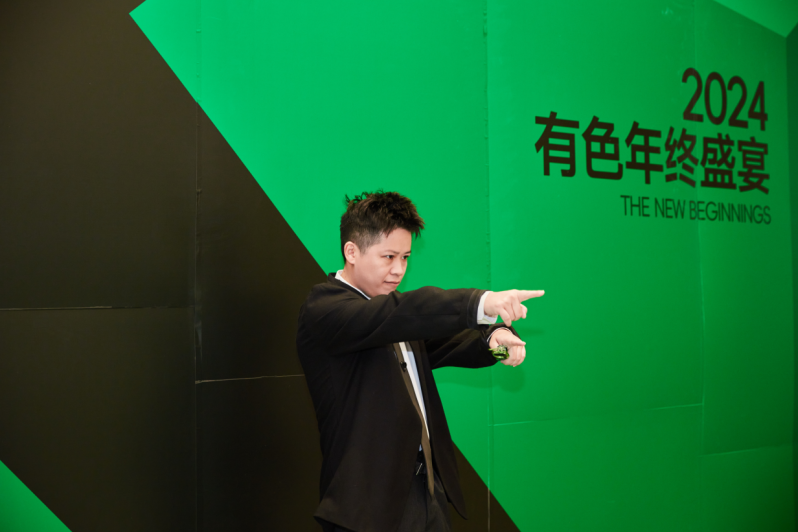1年赚5个亿！他靠一把剃须刀逆天改命