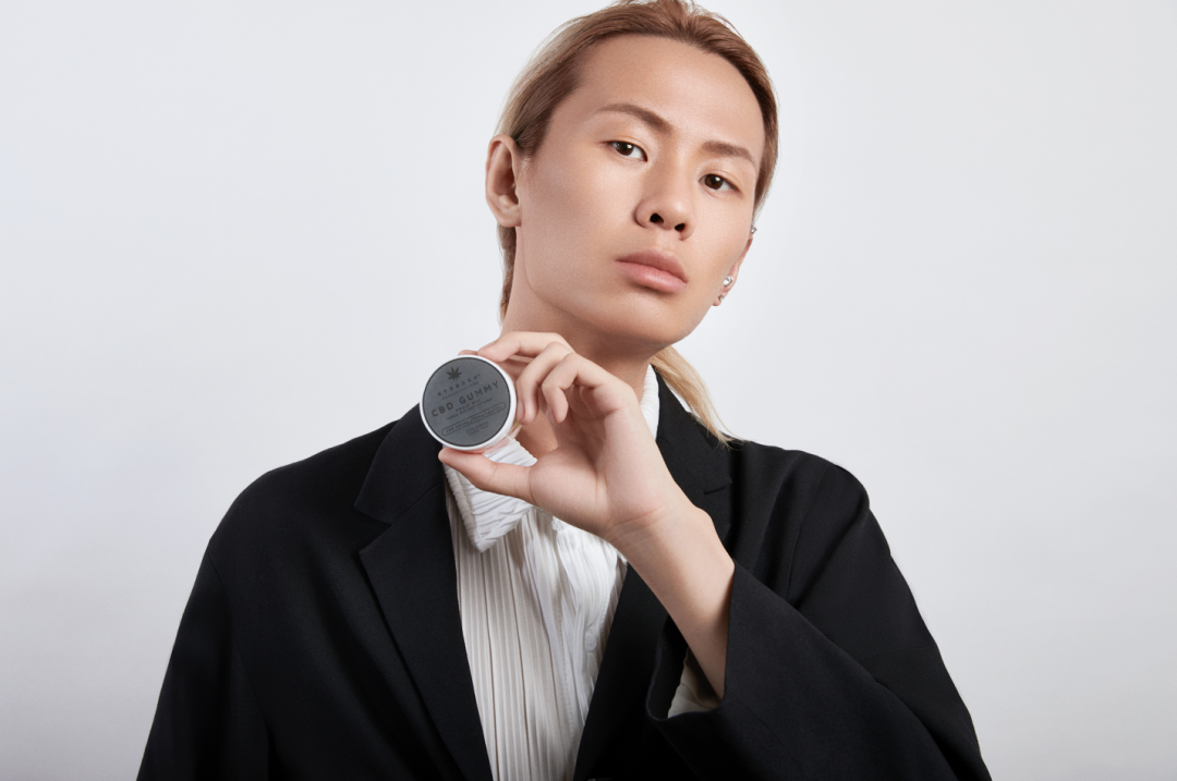 拿下日区TikTok带货第一，“世界第一美发师”的野心不止于此