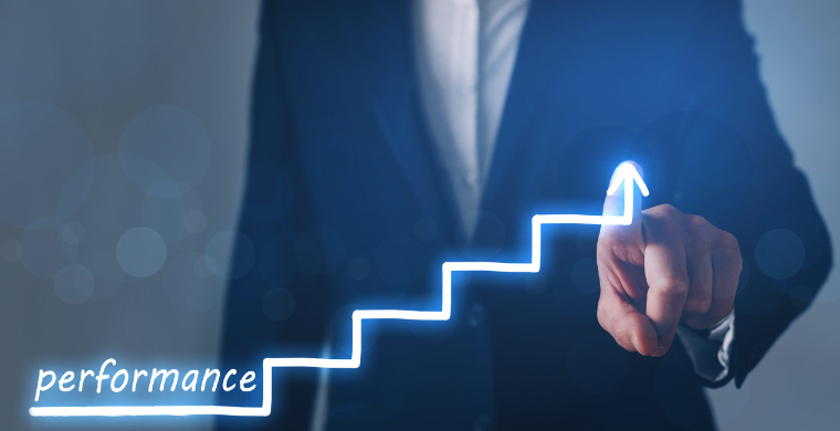 社交电商红利爆发，小伙日均发货量暴增至8万单！