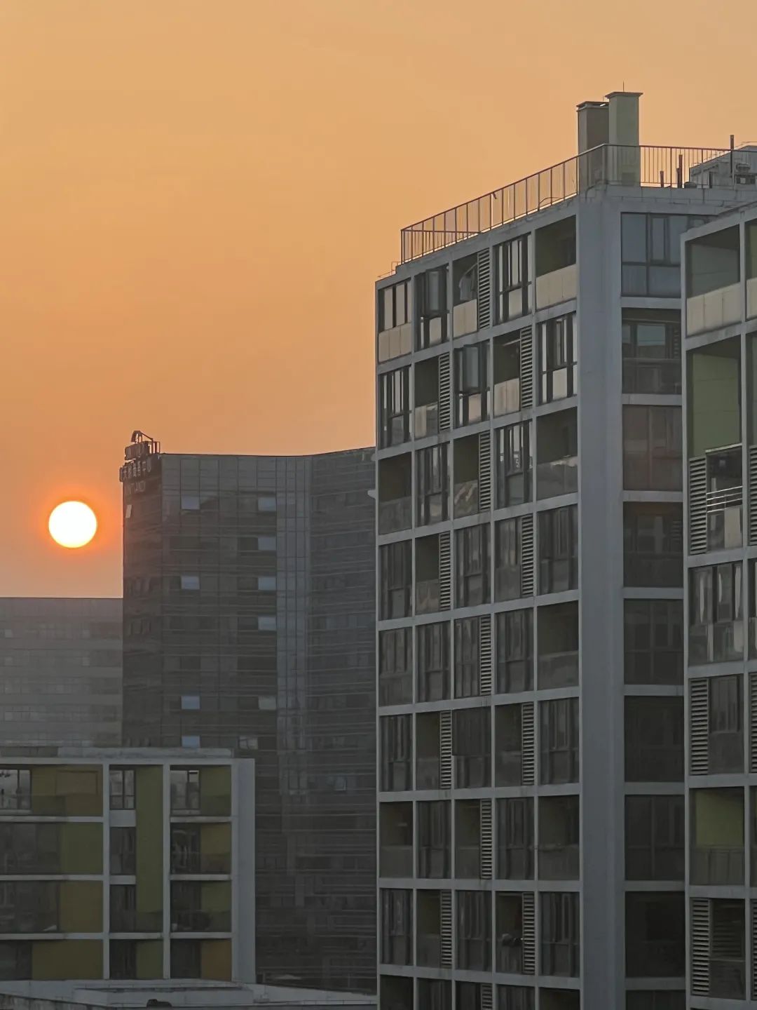 “做生意哪有一帆风顺的，加油吧各位外贸人！”