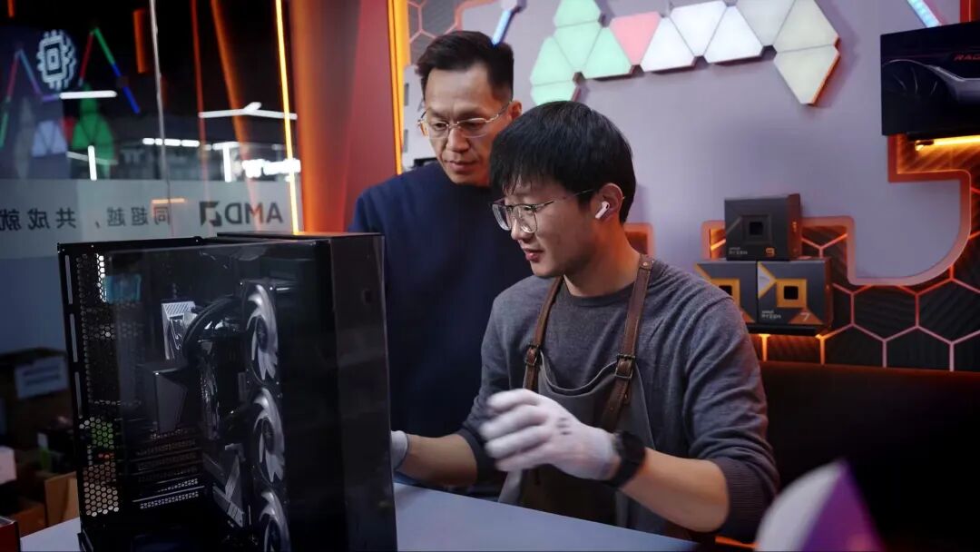 湖北武汉的DIY电竞主机入驻亚马逊不到一个月单店销售超50万美金?!