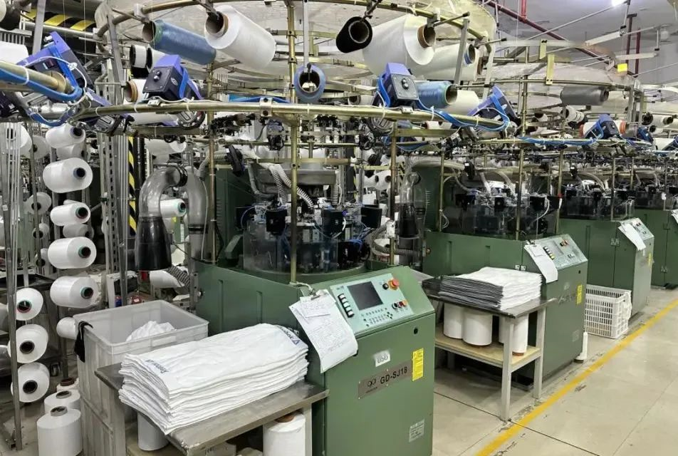 SHEIN官方|“厂二代”闯跨境，从传统外贸转型，他带团队开拓出新赛道